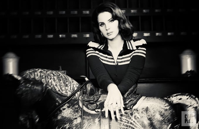 Lana Del Rey poses in Bottega Veneta top