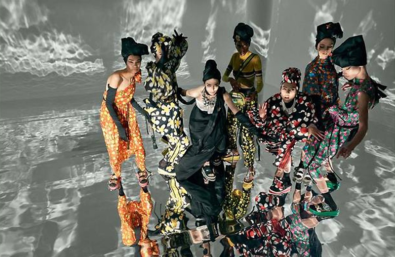 Marc Jacobs launches spring-summer 2018 campaign