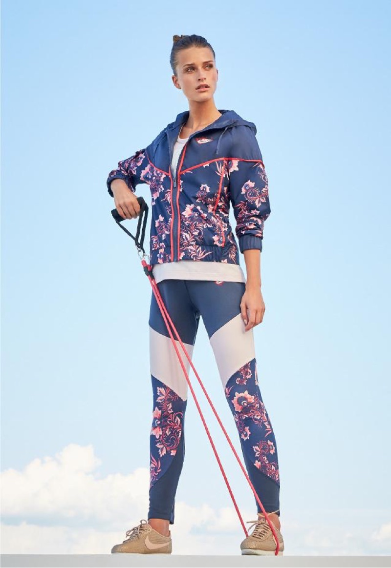 Nike Sportswear Essential Floral-Print Leggings and Floral-Print Sportswear Jacket