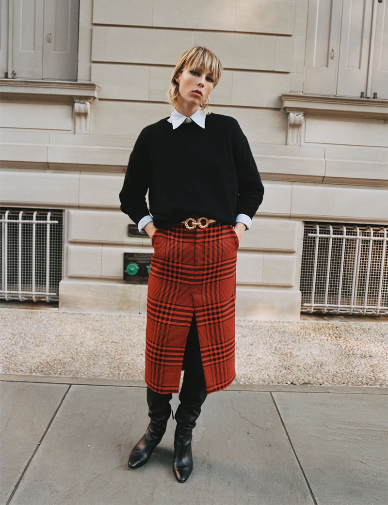 Zara Sweater, Shirt with Pleated Sleeves, Plaid Pencil Skirt and Heeled Leather Boots