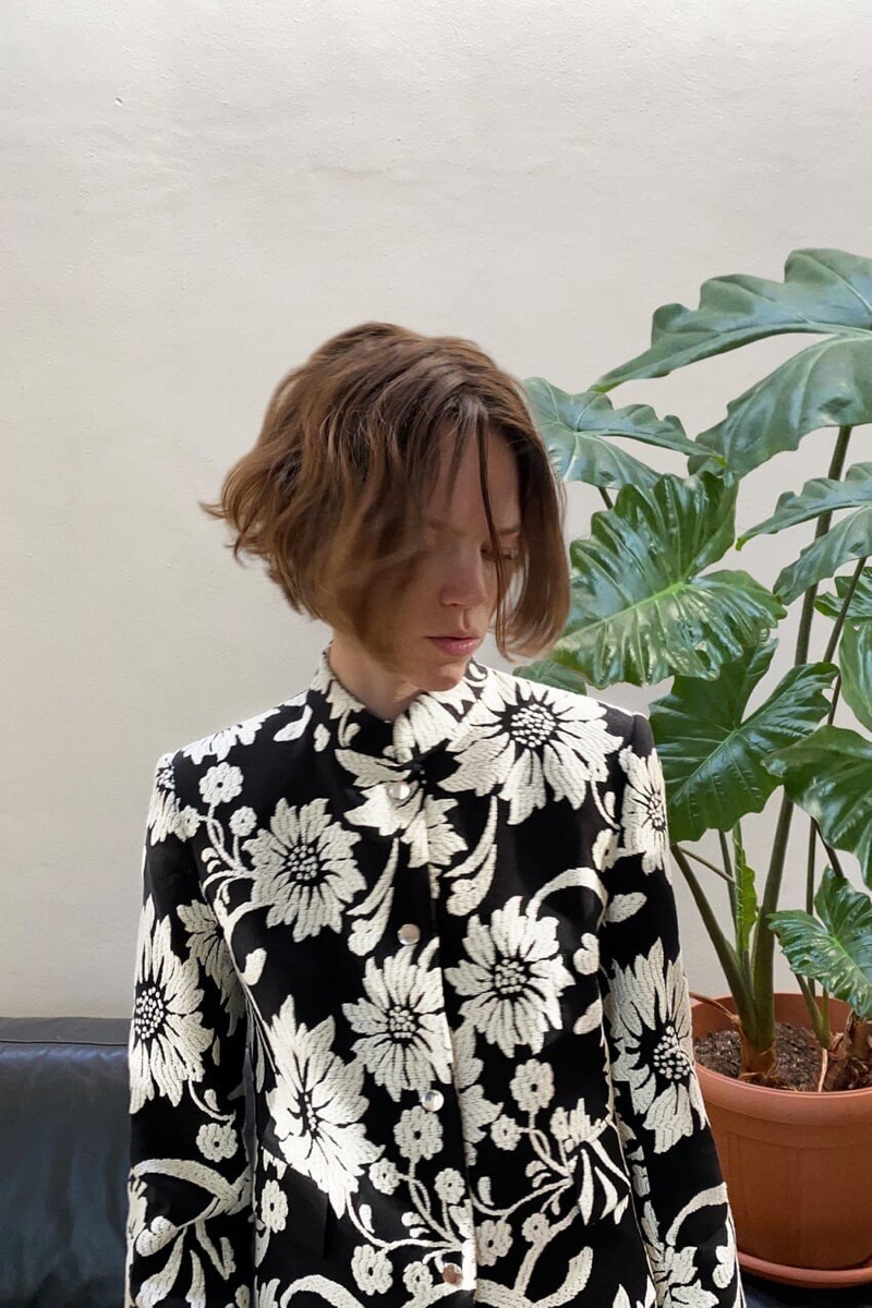 Freja Beha Erichsen wears Zara spring-summer 2020 arrivals.