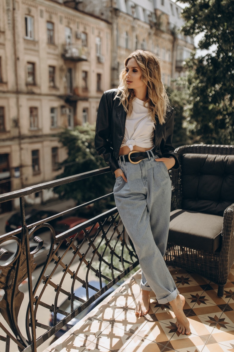 Jacket Tied Shirt Boyfriend Jeans Outfit