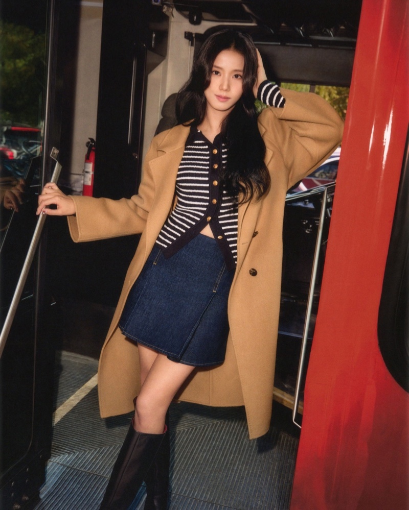 Blackpink's Jisoo is now a brand ambassador for Tommy Hilfiger.