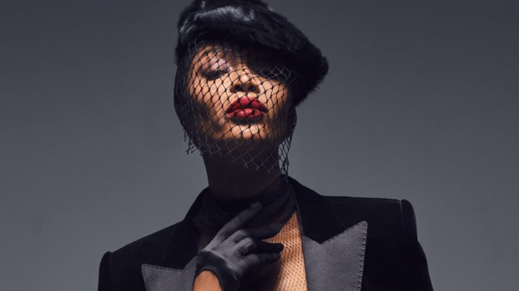 Naomi-Campbell-V-Magazine